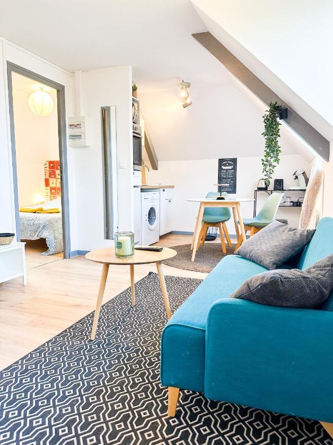 New: Le Lumineux Face A La Gare ! Apartment Guingamp Exterior photo